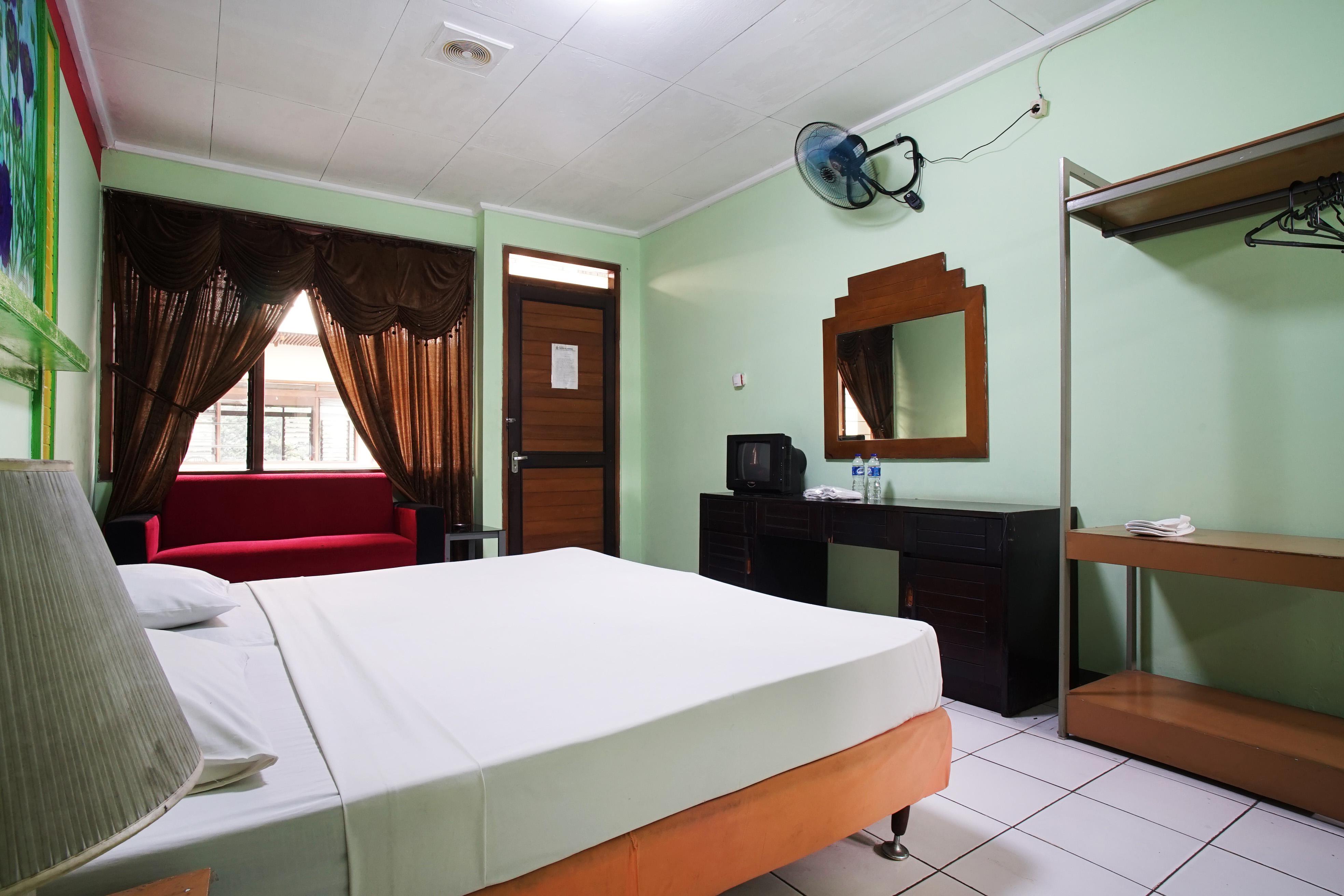 Hotel Bandung Permai Exterior photo