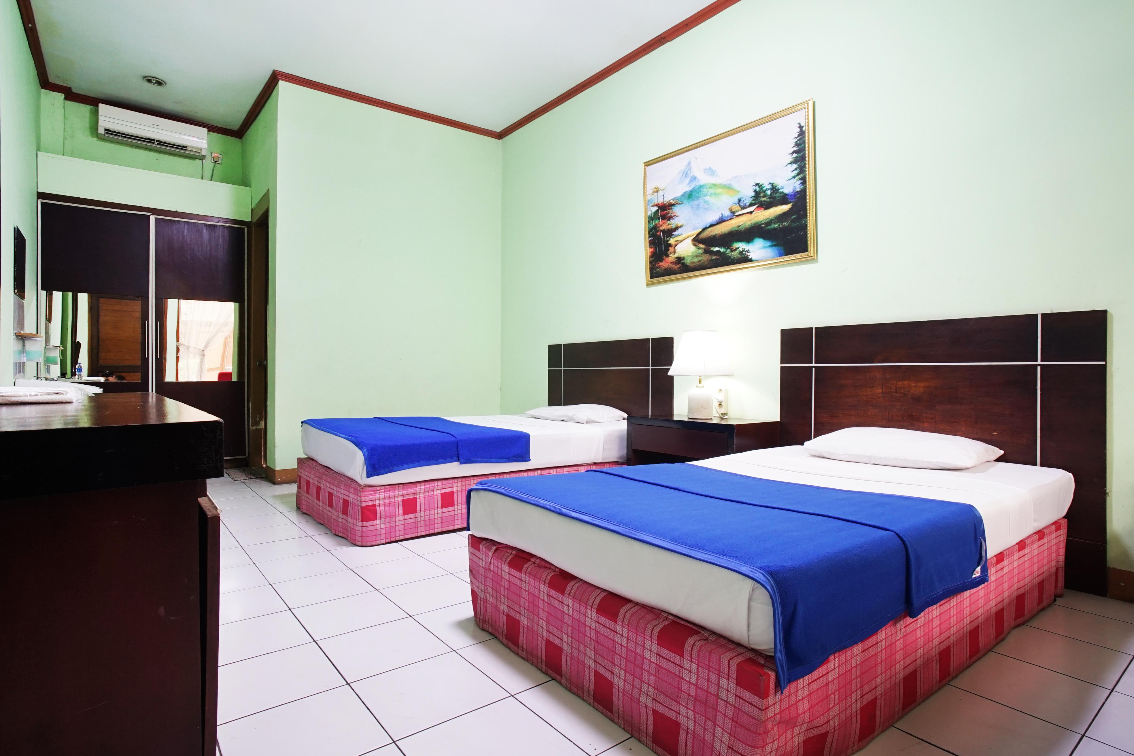 Hotel Bandung Permai Exterior photo