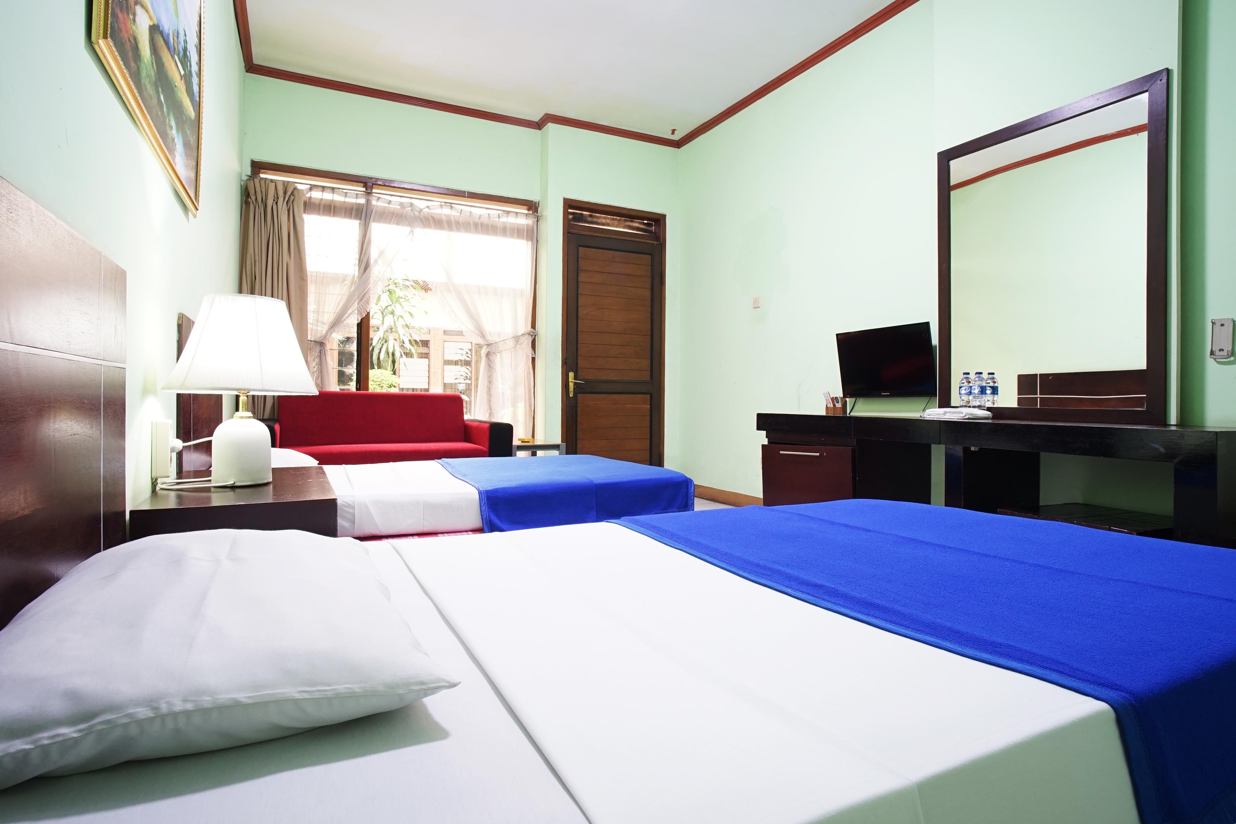 Hotel Bandung Permai Exterior photo