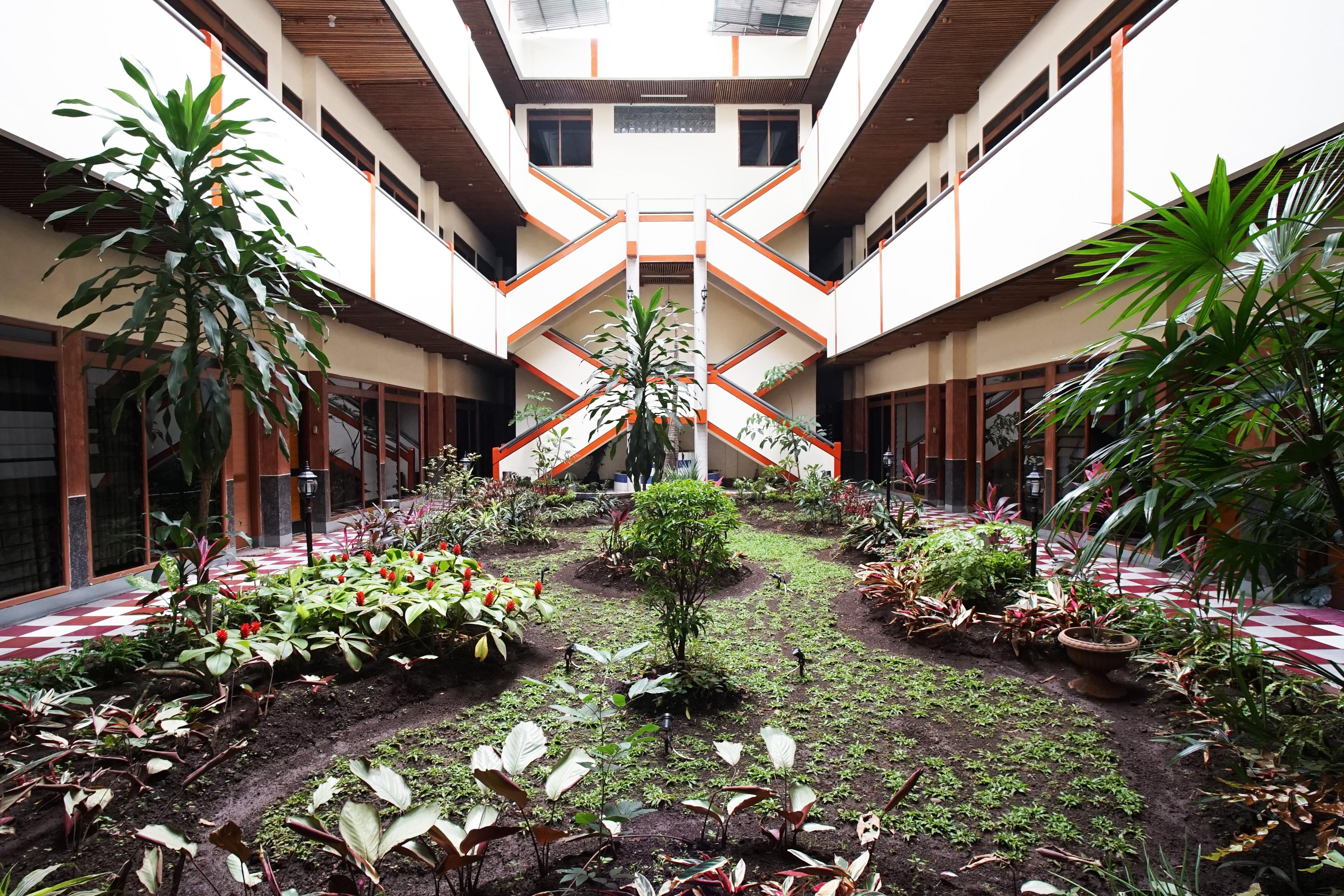 Hotel Bandung Permai Exterior photo